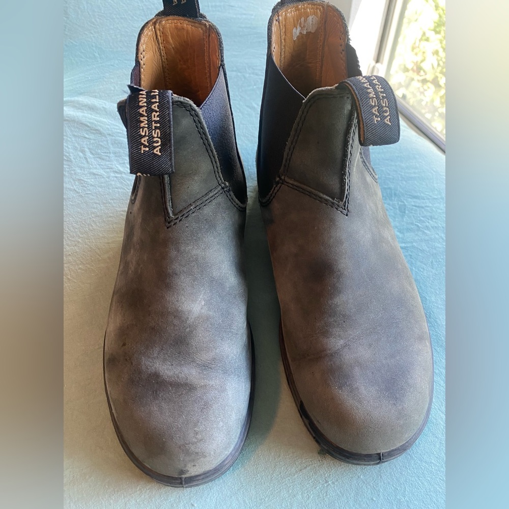 Blundstone boots size 8.5 rustic black